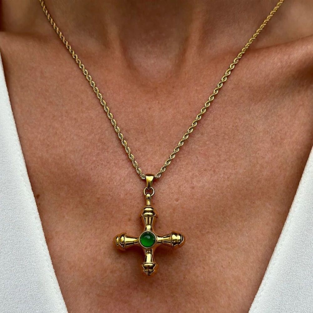 Italian vintage necklace A220
